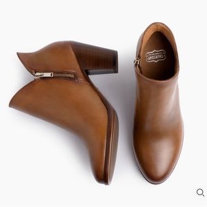 THURSDAY BOOTS • Uptown Style • Tan Brown
